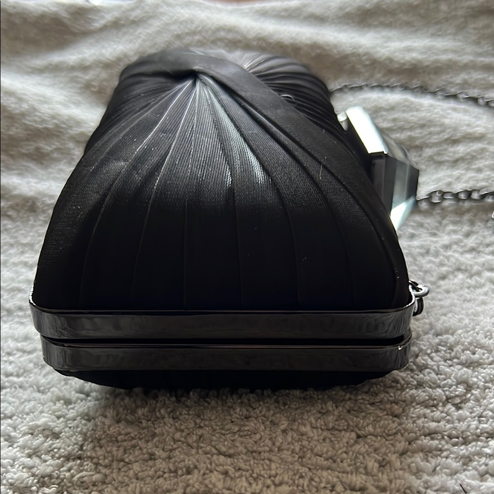 VINTAGE - Black Sondra Roberts Clutch - Picture 9 of 11